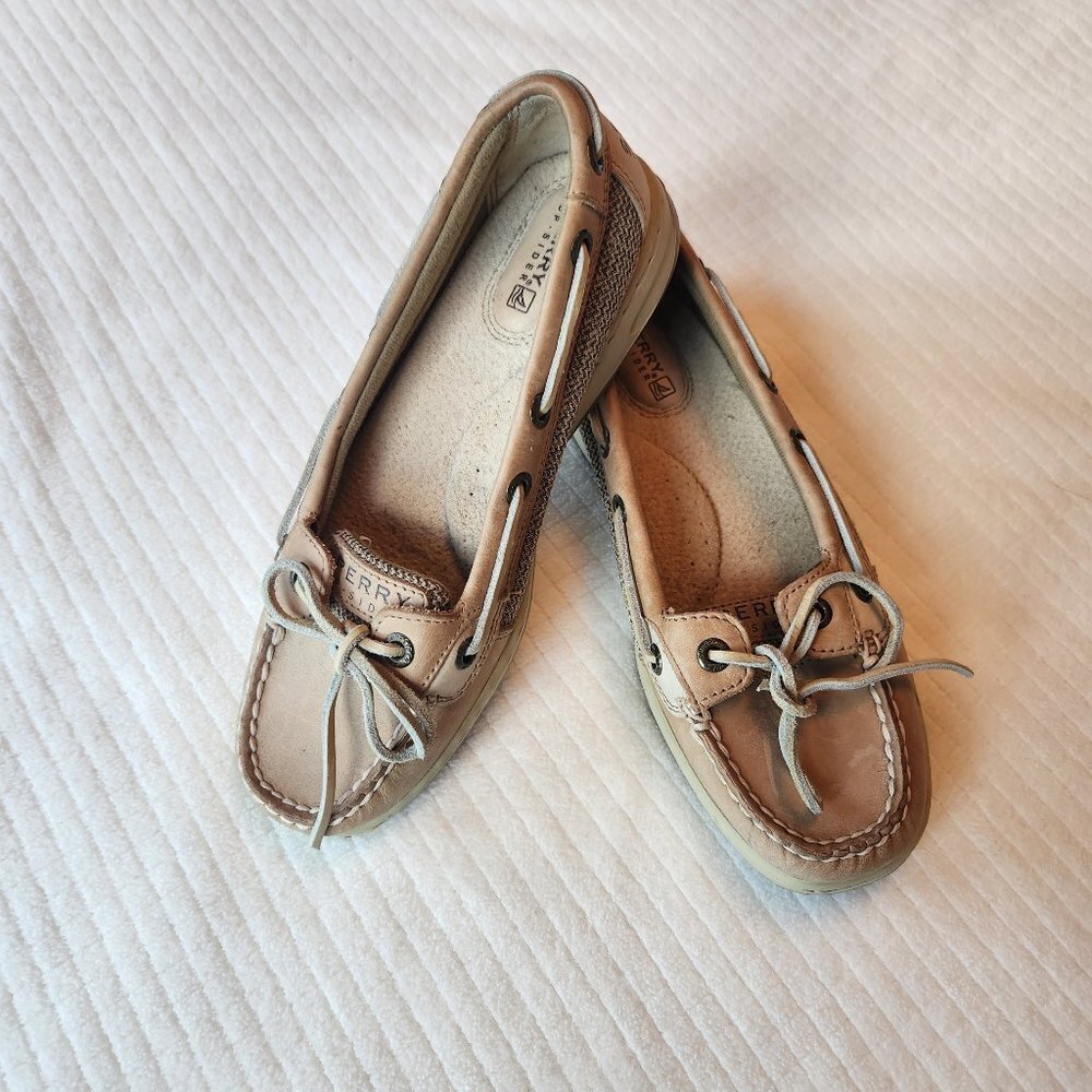 Sperry Top-Sider Women’s Cream Loafers NWT Sz 5.5